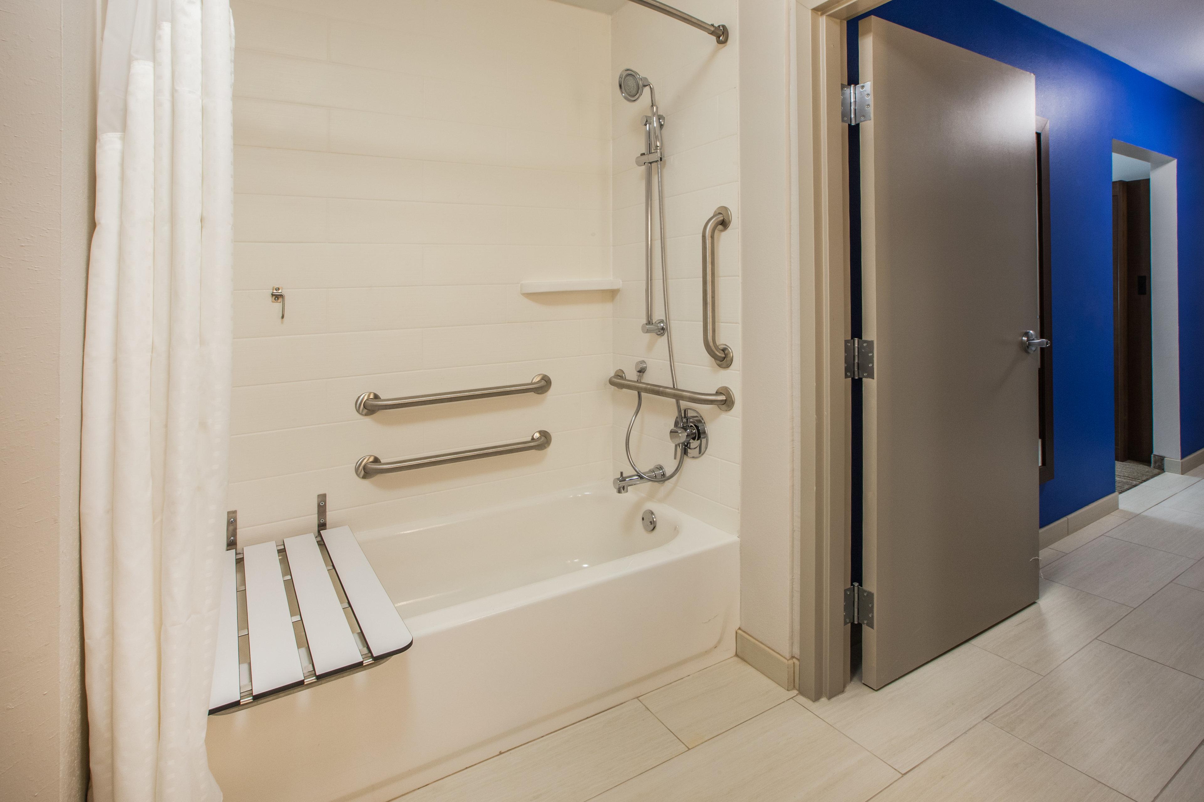 Holiday Inn Express Hotel & Suites Boston - Marlboro By Ihg Hudson Exterior photo