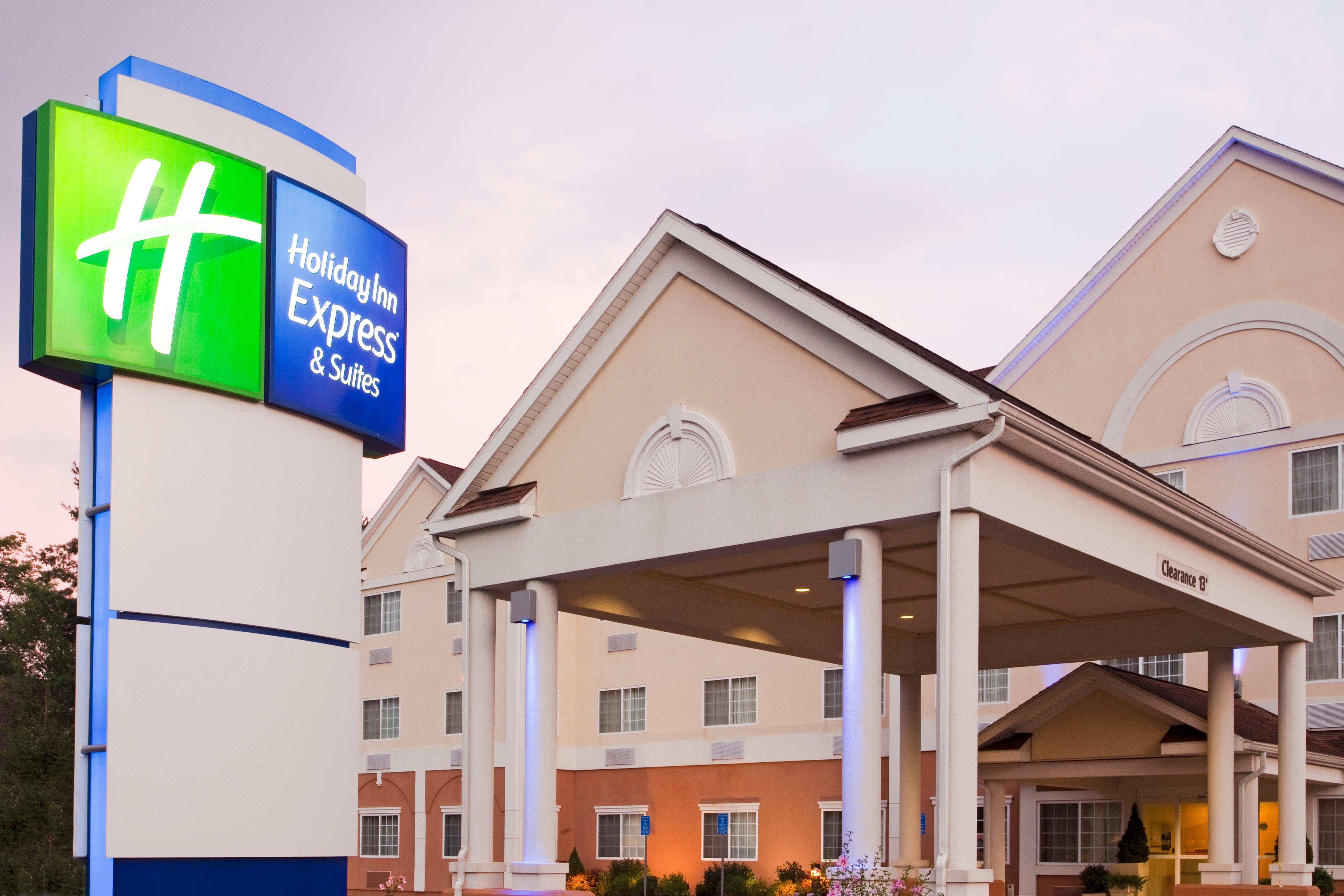 Holiday Inn Express Hotel & Suites Boston - Marlboro By Ihg Hudson Exterior photo