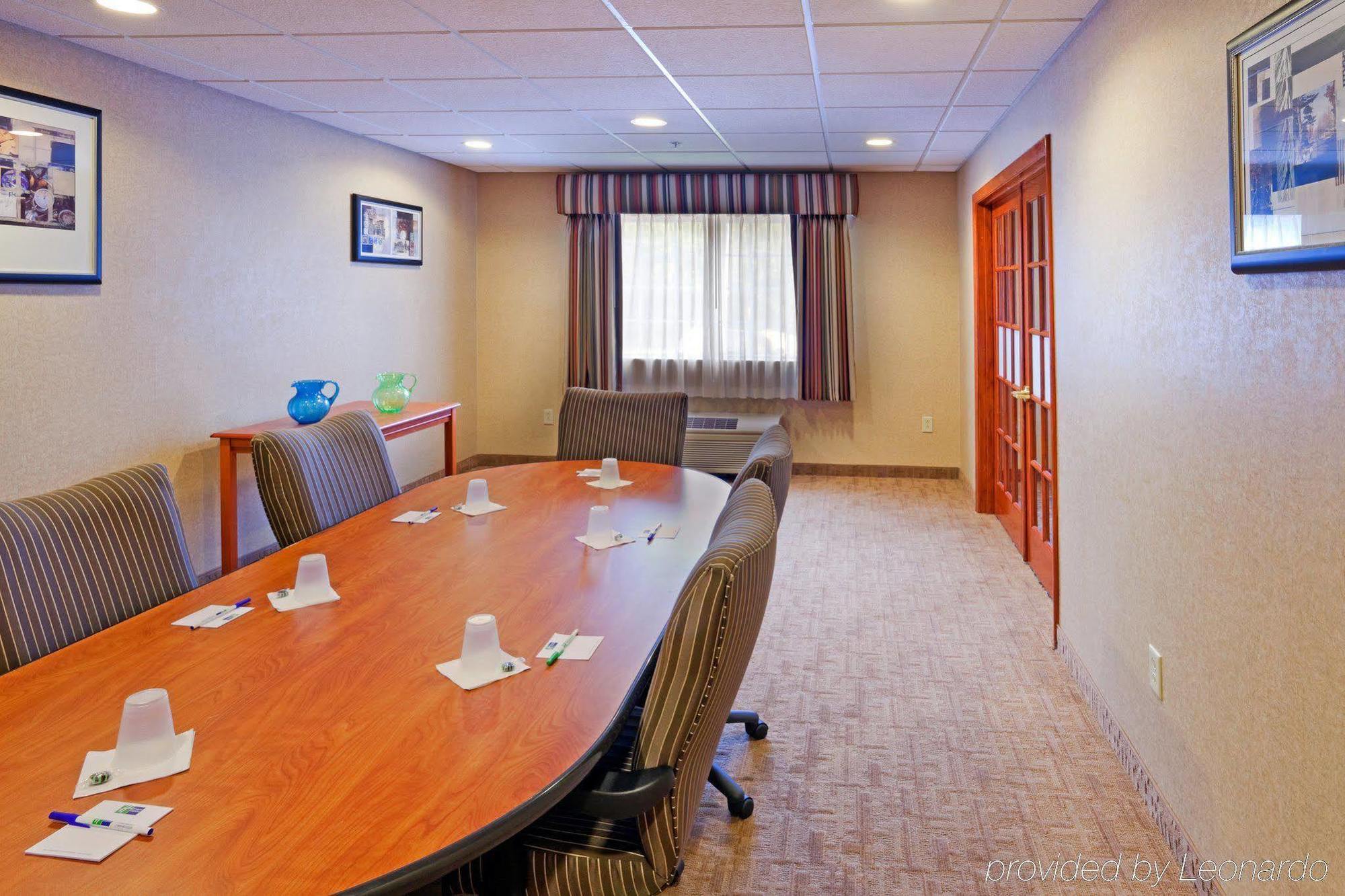 Holiday Inn Express Hotel & Suites Boston - Marlboro By Ihg Hudson Exterior photo